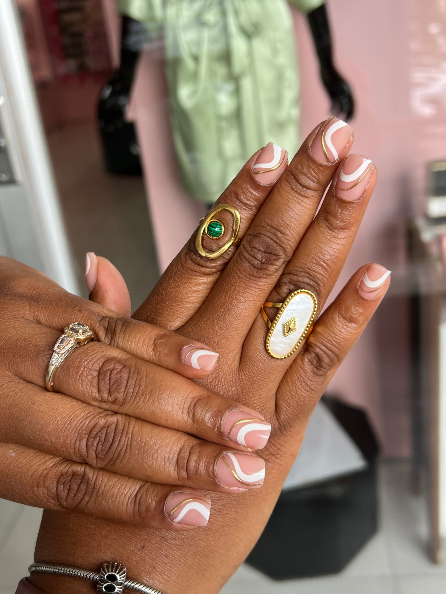 Gel Supreme: Mama