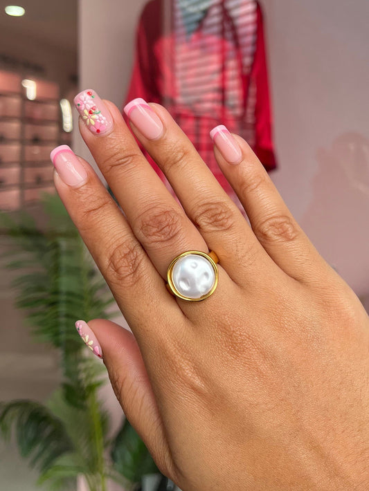 Bouje Jewels: White Stone Ring