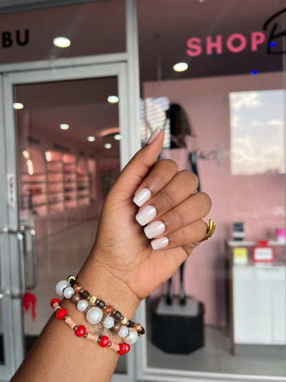 Gel Supreme: Eggshell Press Ons
