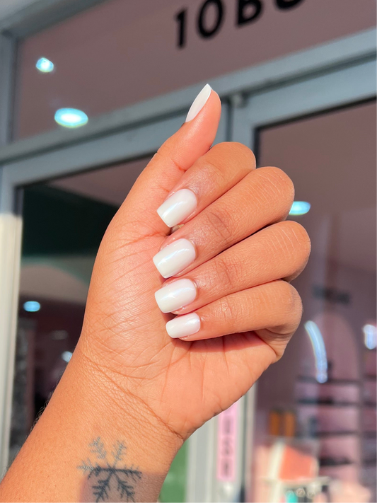 Gel Supreme: Eggshell Press Ons